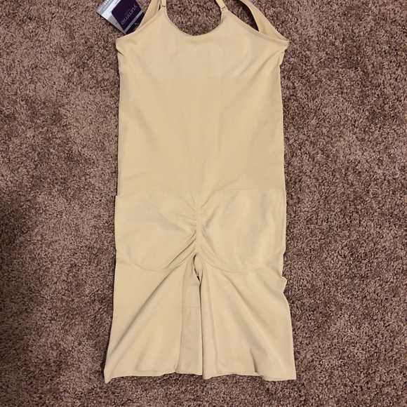 NWT Yummie Shape Wear Firm Shaping Singlet Size M/L color nude. - Picture 8 of 10